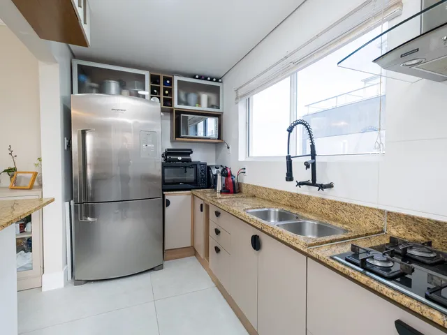 Cobertura / Penthouse com 215m² 3 quartos e 3 banheiros, à venda, no bairro Centro em Pelotas