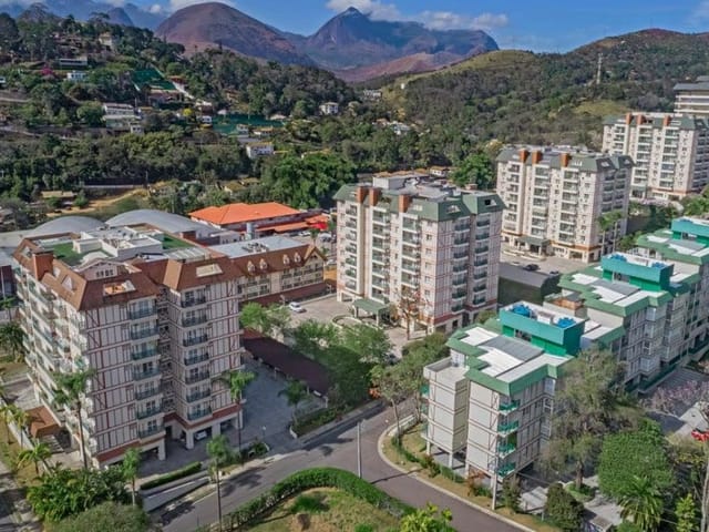 Cobertura / Penthouse 3 quartos e 3 banheiros, à venda, no bairro Itaipava em Petrópolis