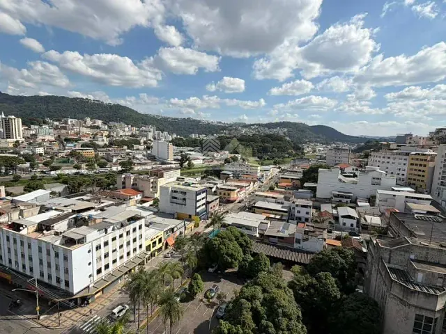 Cobertura / Penthouse com 450m² 4 quartos e 4 banheiros, à venda, no bairro Manoel Honório em Juiz de Fora