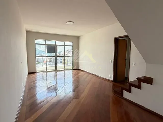 Cobertura / Penthouse com 450m² 4 quartos e 4 banheiros, à venda, no bairro Manoel Honório em Juiz de Fora
