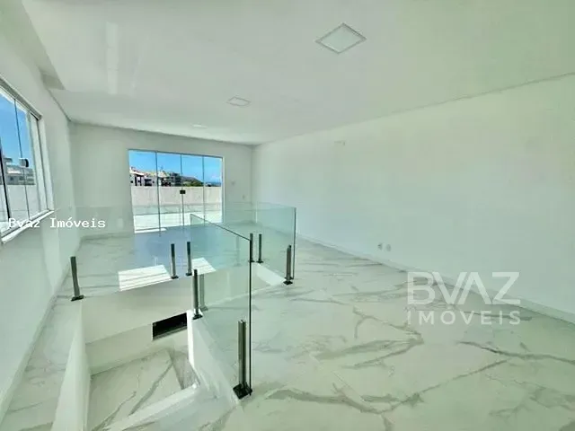 Cobertura / Penthouse com 268m² 4 quartos e 3 banheiros, à venda, no bairro Passagem em Cabo Frio
