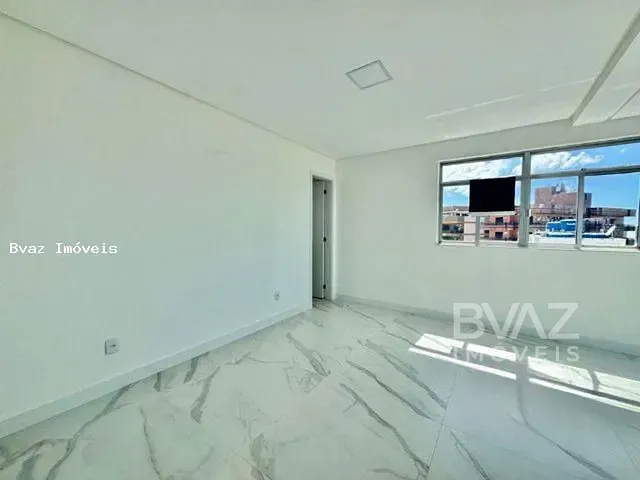 Cobertura / Penthouse com 268m² 4 quartos e 3 banheiros, à venda, no bairro Passagem em Cabo Frio