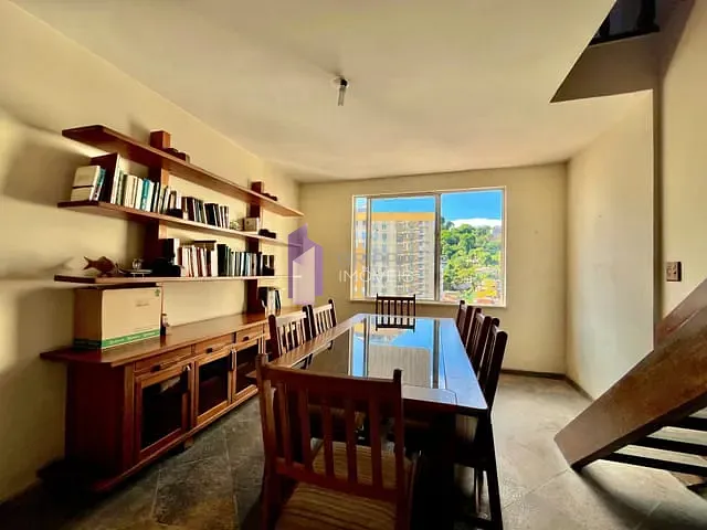 Cobertura / Penthouse 2 quartos e 2 banheiros, à venda, no bairro Santa Rosa/Vital Brasil em Niterói