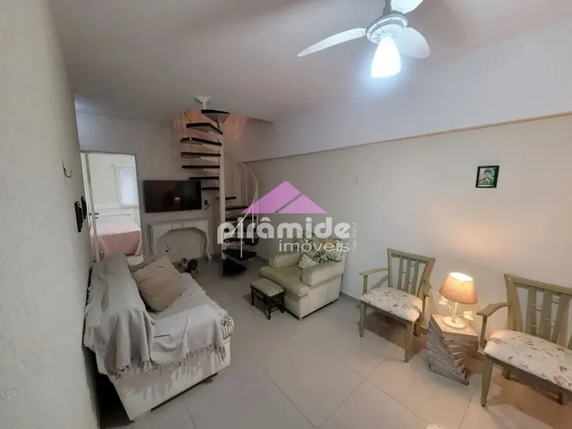 Cobertura / Penthouse com 211m² 3 quartos e 3 banheiros, à venda ou para alugar, no bairro Centro em Caraguatatuba