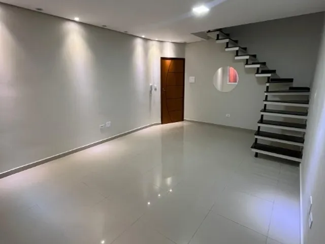 Cobertura / Penthouse 2 quartos e 3 banheiros, à venda ou para alugar, no bairro Jardim Guarará em Santo André
