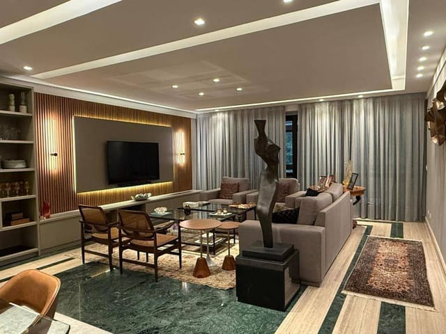 Cobertura / Penthouse 4 quartos e 2 banheiros, à venda, no bairro Duarte Silveira em Petrópolis