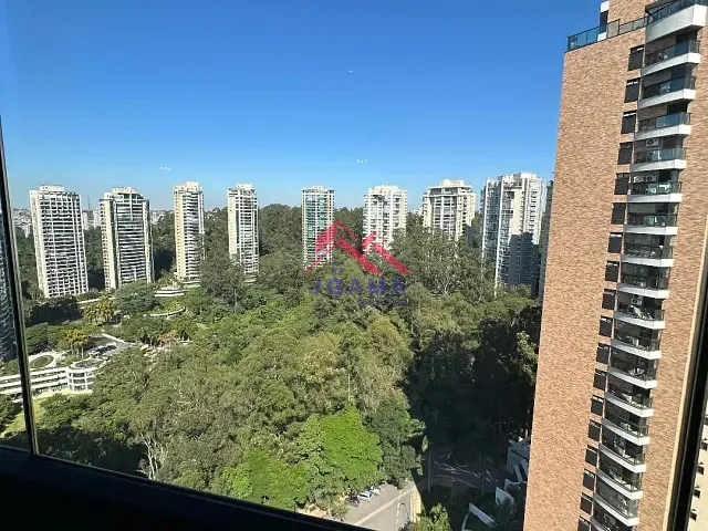 Cobertura / Penthouse 4 quartos e 6 banheiros, à venda ou para alugar, no bairro Jardim Morumbi em São Paulo