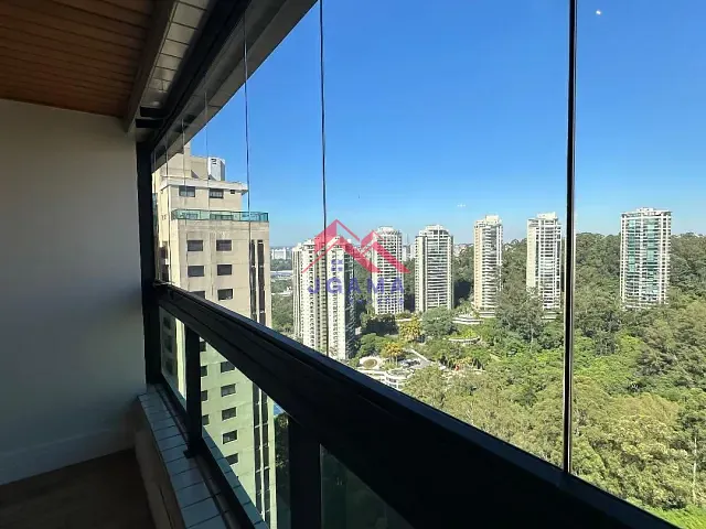 Cobertura / Penthouse 4 quartos e 6 banheiros, à venda ou para alugar, no bairro Jardim Morumbi em São Paulo