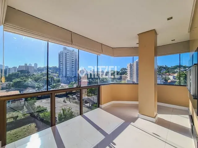 Cobertura / Penthouse 3 quartos e 2 banheiros, à venda, no bairro Pátria Nova em Novo Hamburgo