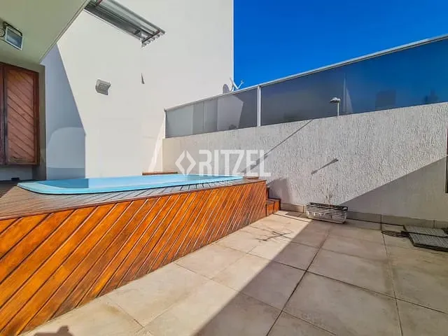 Cobertura / Penthouse 3 quartos e 2 banheiros, à venda, no bairro Pátria Nova em Novo Hamburgo