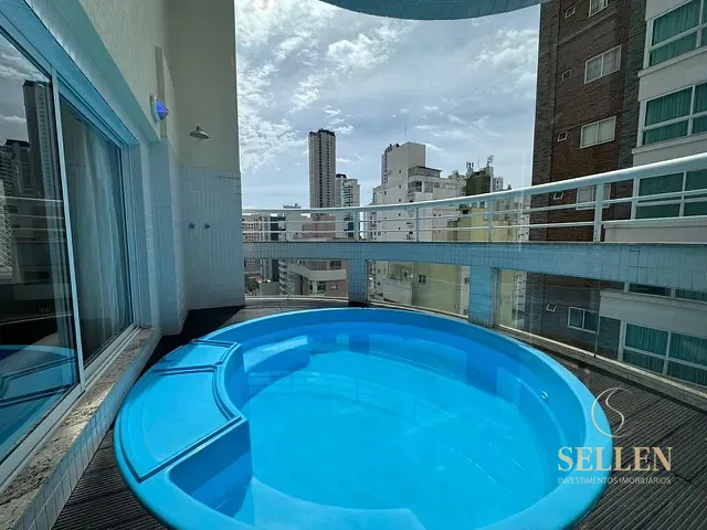 Cobertura / Penthouse 3 quartos e 4 banheiros, à venda, no bairro Centro em Balneário Camboriú