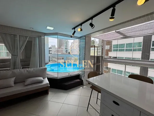 Cobertura / Penthouse 3 quartos e 4 banheiros, à venda, no bairro Centro em Balneário Camboriú