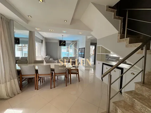 Cobertura / Penthouse 3 quartos e 4 banheiros, à venda, no bairro Centro em Balneário Camboriú