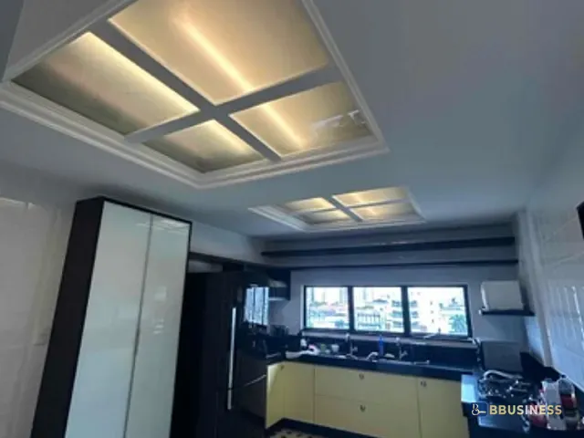 Cobertura / Penthouse com 300m² 4 quartos e 5 banheiros, à venda, no bairro Centro em Campos dos Goytacazes