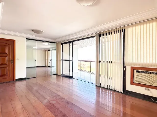Cobertura / Penthouse 4 quartos e 6 banheiros, à venda, no bairro Centro em Nova Iguaçu