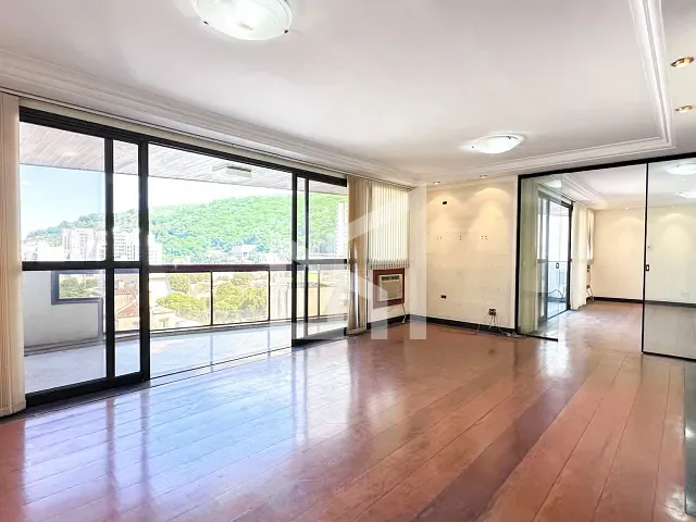 Cobertura / Penthouse 4 quartos e 6 banheiros, à venda, no bairro Centro em Nova Iguaçu
