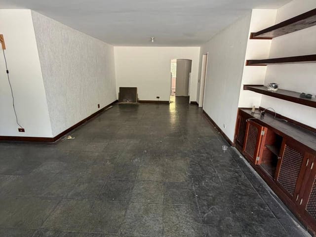 Cobertura / Penthouse 3 quartos e 3 banheiros, para alugar, no bairro Centro em Petrópolis