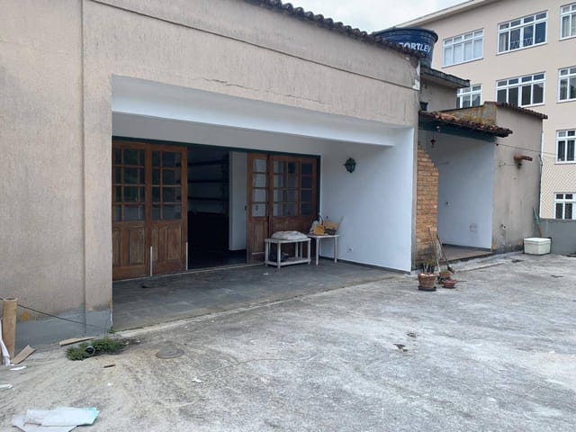 Cobertura / Penthouse 3 quartos e 3 banheiros, para alugar, no bairro Centro em Petrópolis