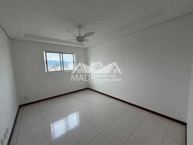 Cobertura / Penthouse 4 quartos e 2 banheiros, à venda, no bairro Pagani em Palhoça
