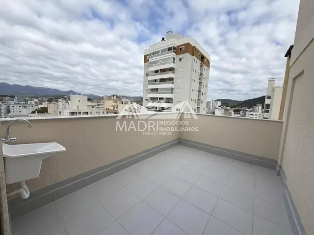 Cobertura / Penthouse 4 quartos e 2 banheiros, à venda, no bairro Pagani em Palhoça