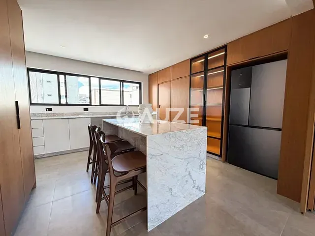 Cobertura / Penthouse com 390m² 4 quartos e 6 banheiros, à venda, no bairro Rebouças em Curitiba