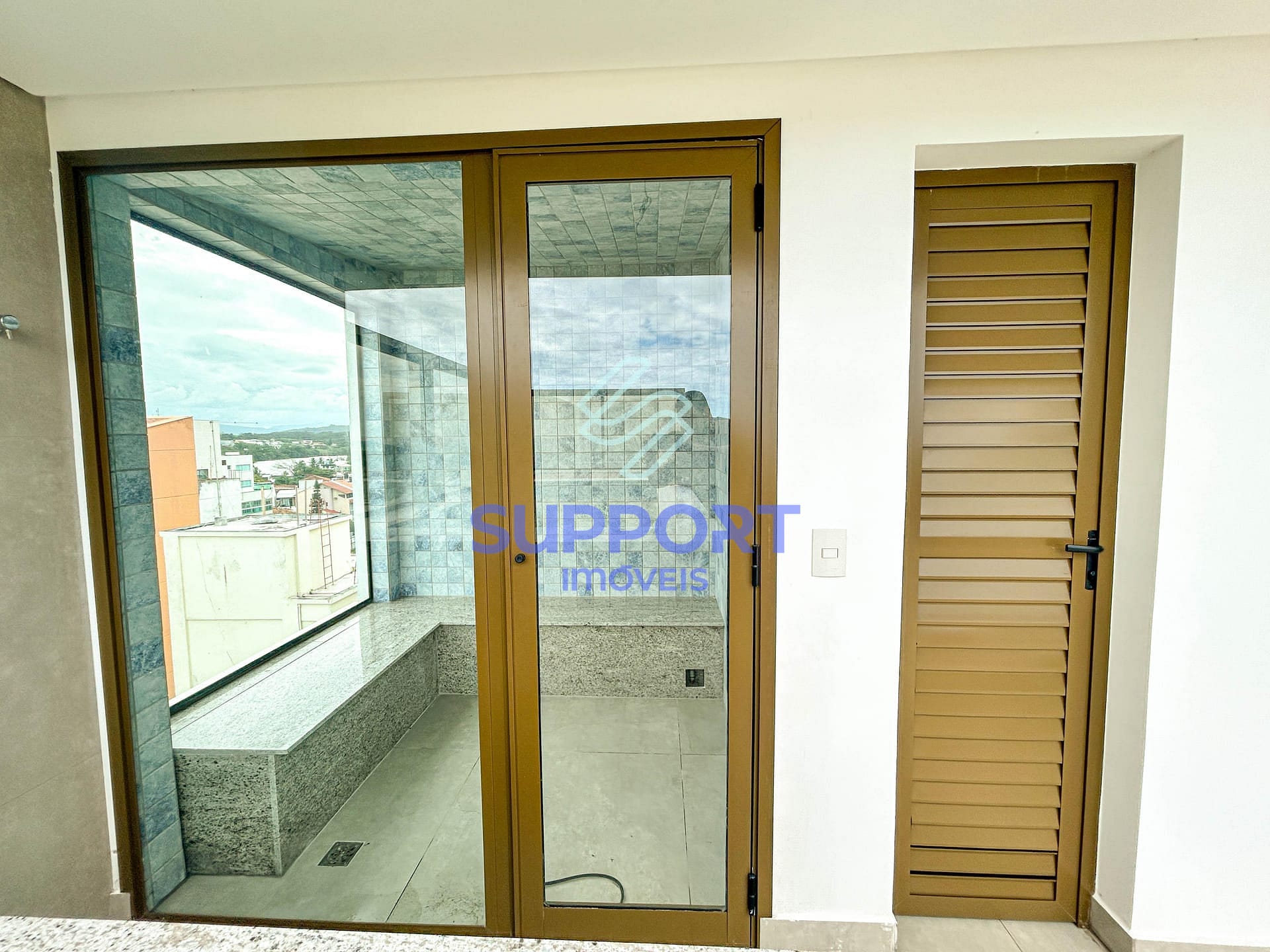 Cobertura à venda com 3 quartos, 180m² - Foto 4