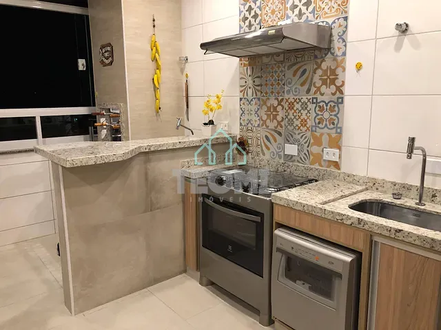 Cobertura / Penthouse 2 quartos e 2 banheiros, à venda, no bairro Itaguá em Ubatuba