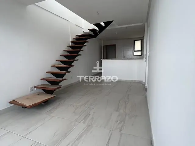 Cobertura / Penthouse 2 quartos e 3 banheiros, à venda, no bairro Monte Castelo em Volta Redonda