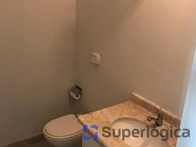 Cobertura / Penthouse com 205m² 4 quartos e 4 banheiros, à venda, no bairro Centro em Balneário Camboriú