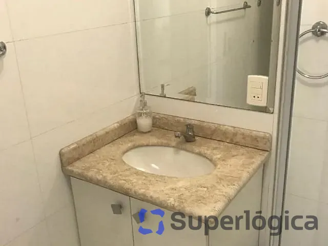 Cobertura / Penthouse com 205m² 4 quartos e 4 banheiros, à venda, no bairro Centro em Balneário Camboriú