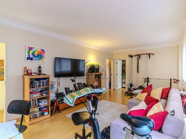 Cobertura / Penthouse com 413m² 4 quartos e 4 banheiros, para alugar, no bairro Higienópolis em São Paulo
