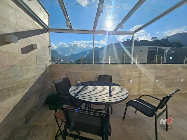 Cobertura / Penthouse 2 quartos e 2 banheiros, à venda, no bairro Corrêas em Petrópolis