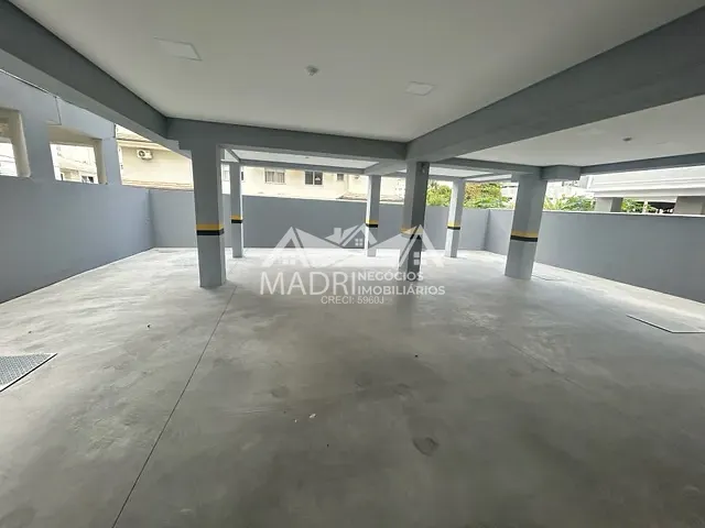 Cobertura / Penthouse com 300m² 4 quartos e 4 banheiros, à venda, no bairro Pagani em Palhoça