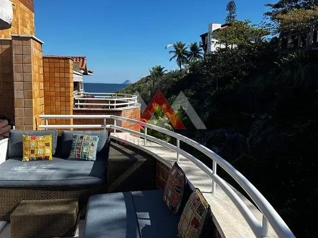 Cobertura / Penthouse 2 quartos e 2 banheiros, à venda, no bairro Camboinhas em Niterói