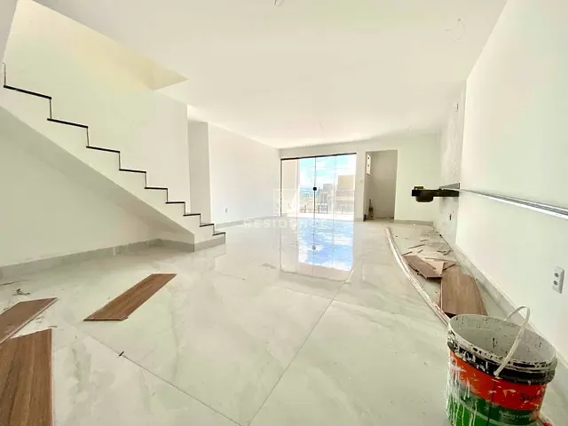 Cobertura / Penthouse com 212m² 3 quartos e 3 banheiros, à venda, no bairro Residencial Provence em Volta Redonda
