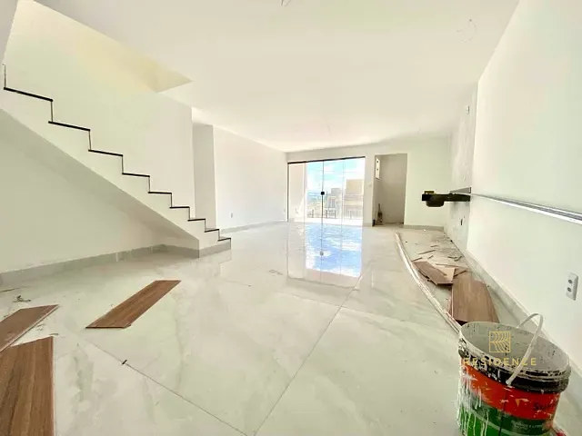 Cobertura / Penthouse com 212m² 3 quartos e 3 banheiros, à venda, no bairro Residencial Provence em Volta Redonda