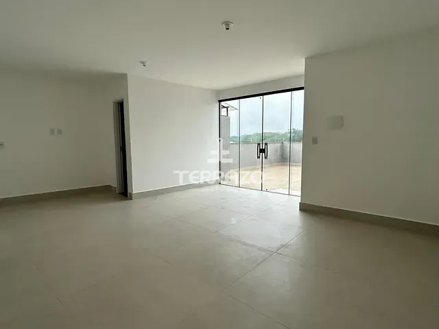 Cobertura / Penthouse 2 quartos e 3 banheiros, à venda, no bairro Monte Castelo em Volta Redonda