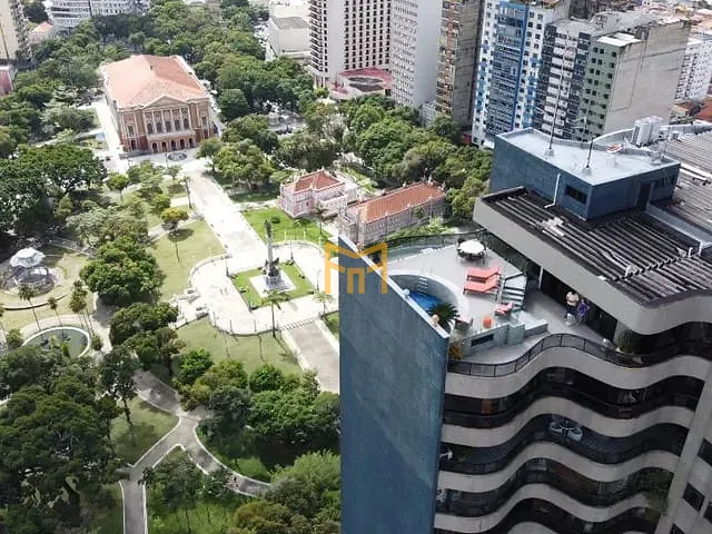 Cobertura / Penthouse com 1000m² 4 quartos e 7 banheiros, à venda ou para alugar, no bairro Campina em Belém