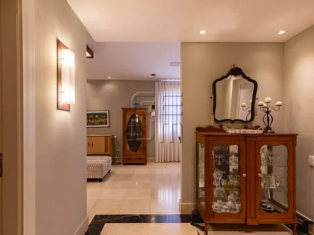 Cobertura / Penthouse com 761m² 4 quartos e 6 banheiros, à venda, no bairro Centro em Londrina