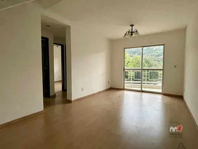 Cobertura / Penthouse 3 quartos e 3 banheiros, à venda, no bairro Nogueira em Petrópolis
