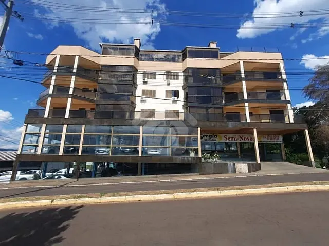 Cobertura / Penthouse com 220m² 4 quartos e 3 banheiros, para alugar, no bairro Centro Administrativo em Teutônia