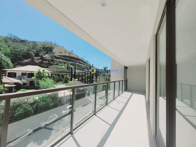 Cobertura / Penthouse 3 quartos e 3 banheiros, à venda, no bairro Itaipava em Petrópolis