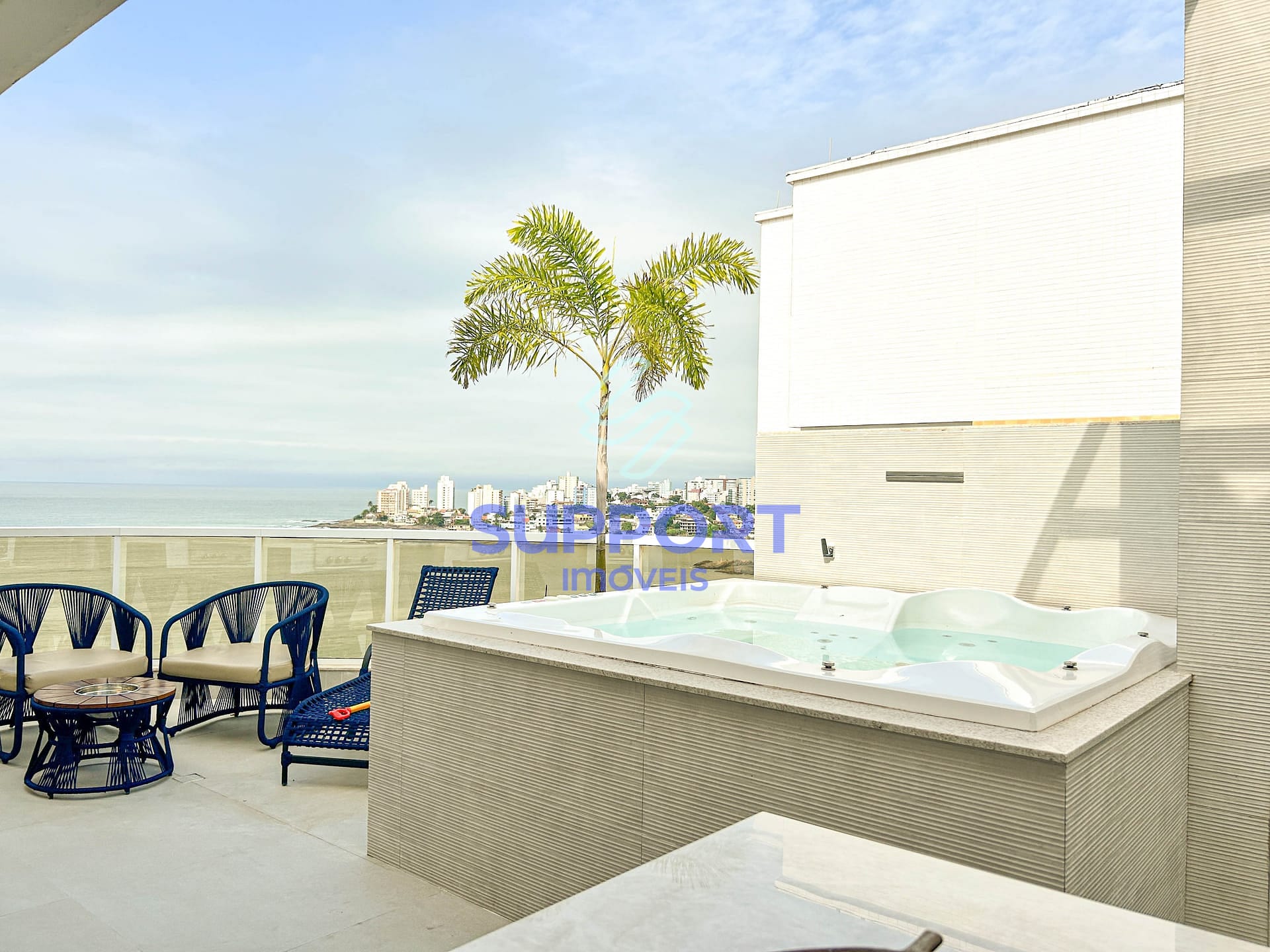 Cobertura à venda com 3 quartos, 220m² - Foto 4