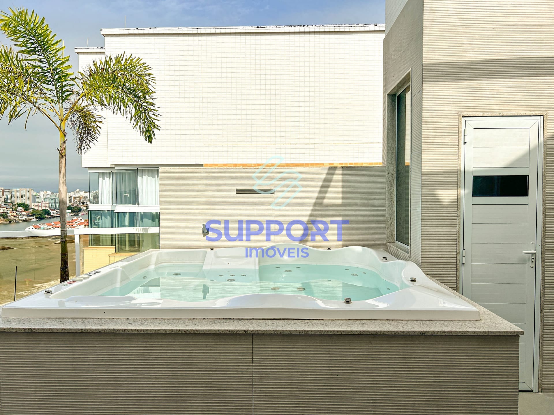 Cobertura à venda com 3 quartos, 220m² - Foto 6