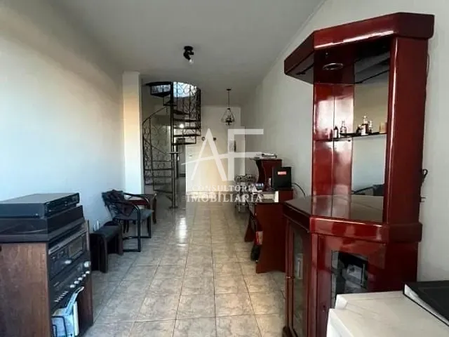 Cobertura / Penthouse com 152m² 3 quartos e 3 banheiros, à venda, no bairro Centro em Taubaté
