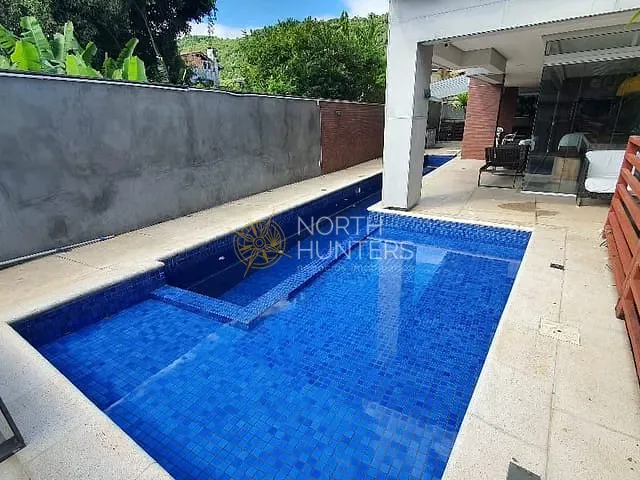 Cobertura / Penthouse com 90m² 2 quartos e 1 banheiro, à venda ou para alugar, no bairro Jurerê Internacional em Florianópolis