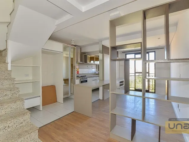 Cobertura / Penthouse 3 quartos e 2 banheiros, à venda, no bairro Guaíra em Curitiba