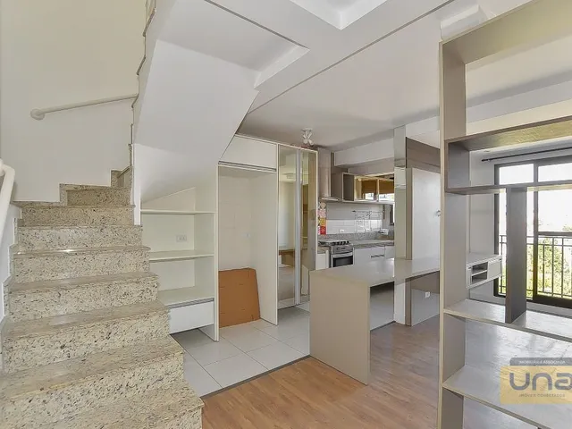 Cobertura / Penthouse 3 quartos e 2 banheiros, à venda, no bairro Guaíra em Curitiba