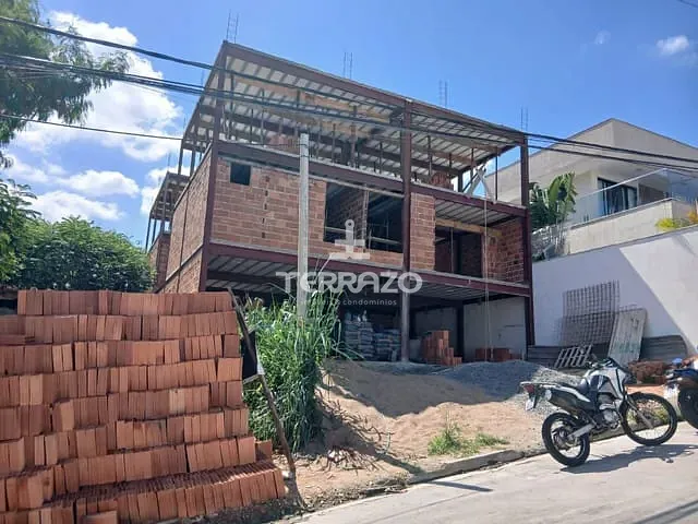 Cobertura / Penthouse 3 quartos e 2 banheiros, à venda, no bairro Jardim Belvedere em Volta Redonda