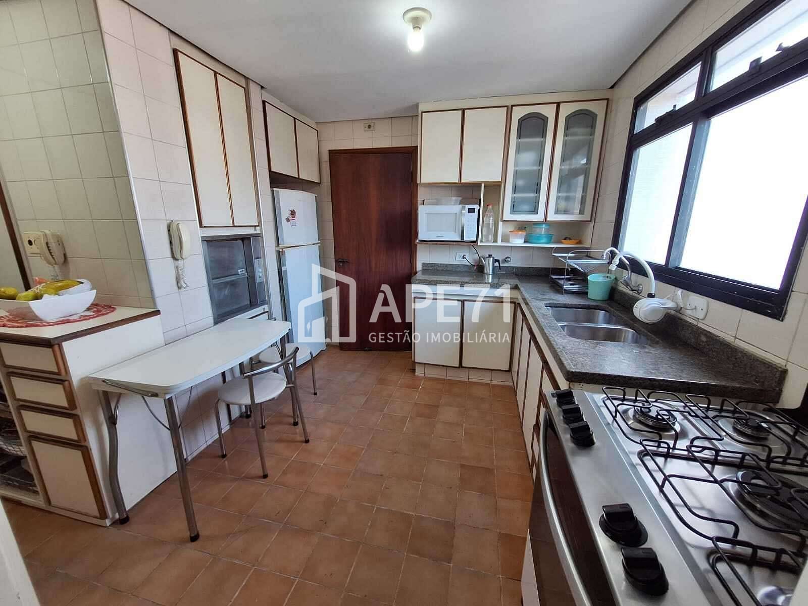 Cobertura à venda com 4 quartos, 300m² - Foto 31